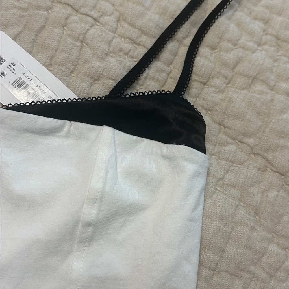 Tank top - Picture 2 of 2
